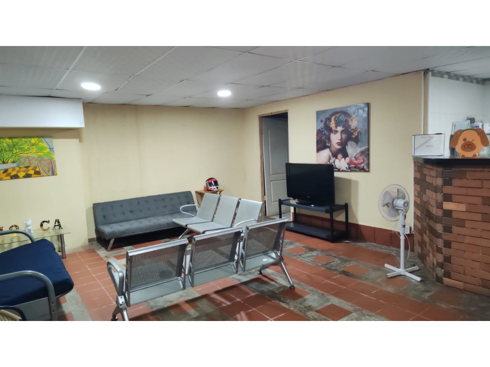 PARQUE LEFEVRE / TERRENO COMERCIAL / 800 M2 / CON LOCAL — foto 3