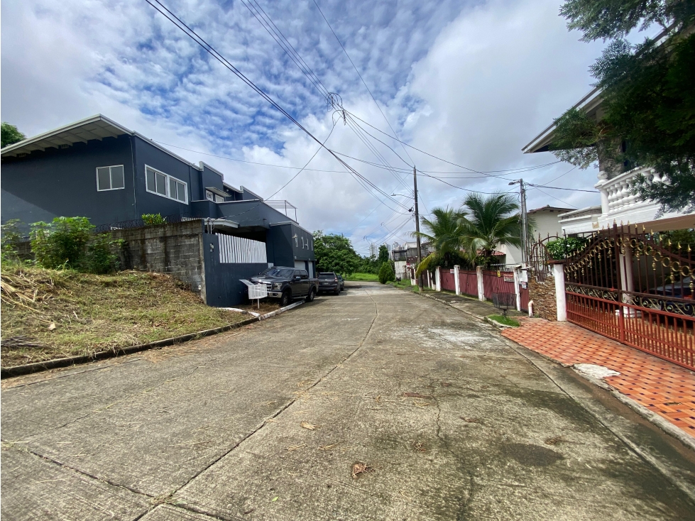 VENDO TERRENO EN ALTOS DE SANTA MARIA ALTOS DE PANAMA DE 281M — foto 4
