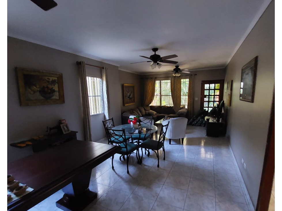 SE VENDE CASA VILLA DE LAS FUENTES II 400M 2 PISOS CON TERRAZA Y BAR