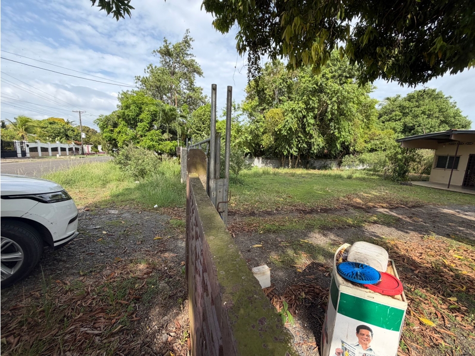 SE ALQUILA CASA COMERCIAL EN CHORRERA DE 1200M CERCA DEL MERCADO — foto 4