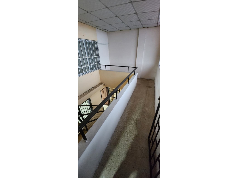 CHORRERA / EDIFICIO / 113 M2 / COMERCIAL / PLANTA BAJA - 6