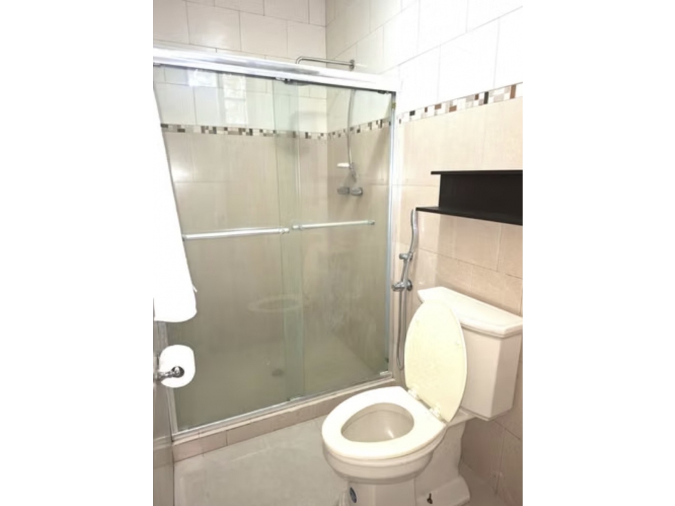 SE ALQUILA CASA EN PENONOME 750 M2 CON PATIO AMOBLADA - 6