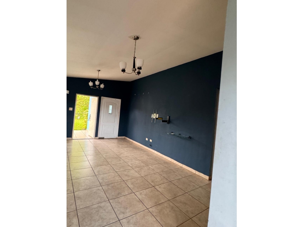 ARRAIJAN / BRISAS DEL GOLF / 3 HABITACIONES / 367 M2 / CERCADA — foto 4