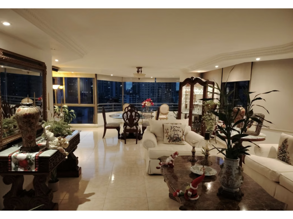 MARBELLA / TOWER ONE / 185M / 3 HABITACIONES / 2 BAÑOS / BALCON