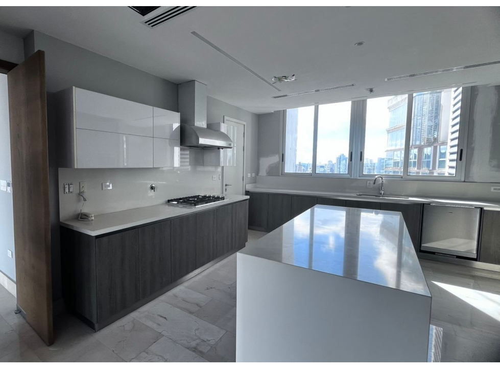 SE VENDE APARTAMENTO EN COCO DEL MAR 192M 3 HABITACIONES Y BALCON — foto 3