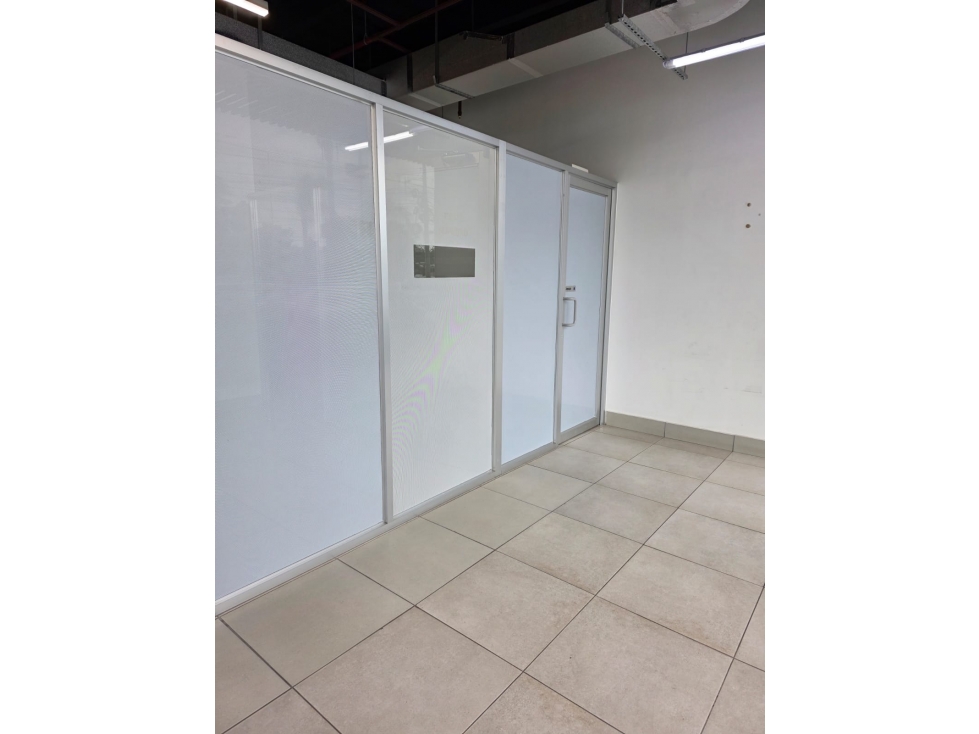OFIBODEGA / PLAZA DEL ESTE CENTER / 398M / DIVISIONES / 2 NIVELES - 3