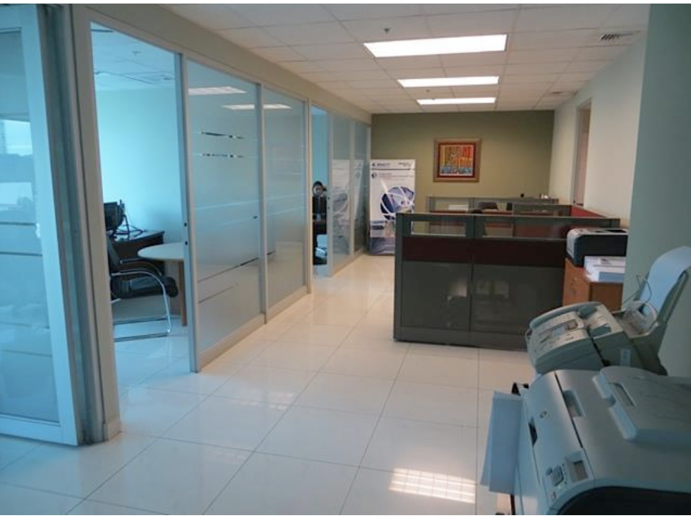 SE ALQUILA OFICINA OCEAN BUSSINESS PLAZA 186M 2 BAÑOS 5 OFICINAS - 1