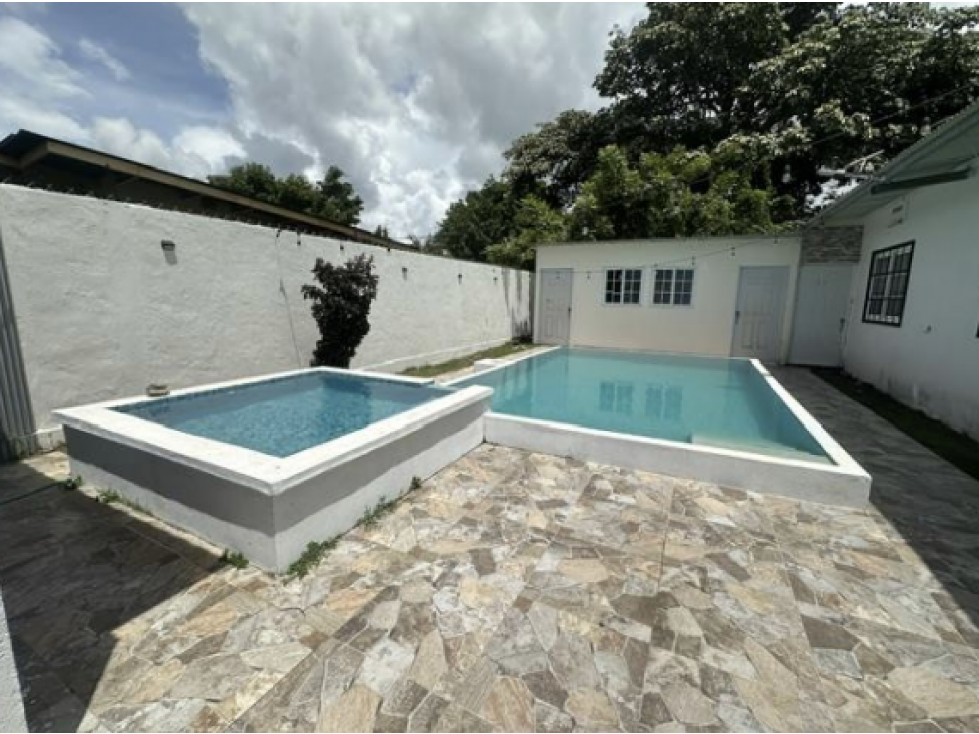CHAME / GORGONA / 6 HABITACIONES / 600M / PISCINA / JACUZZI / CERCADA