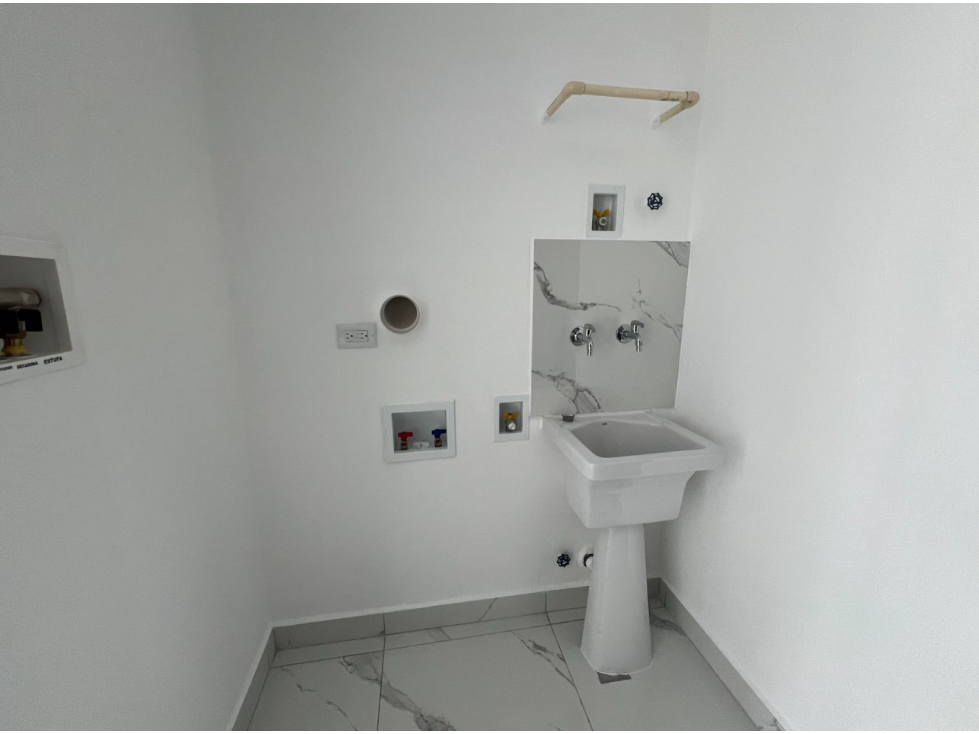 SE VENDE APARTAMENTO MINI DEISGN CALLE 50 51M 1 HABITACIÓN INVERSIÓN — foto 4