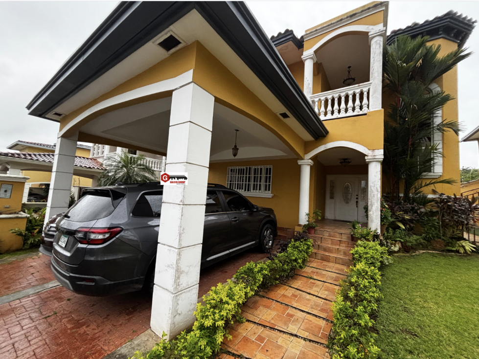 ANCON / RES. LAS HUACAS / RAINFOREST VILLAGE / 5 HAB / 450M2 / GANGA