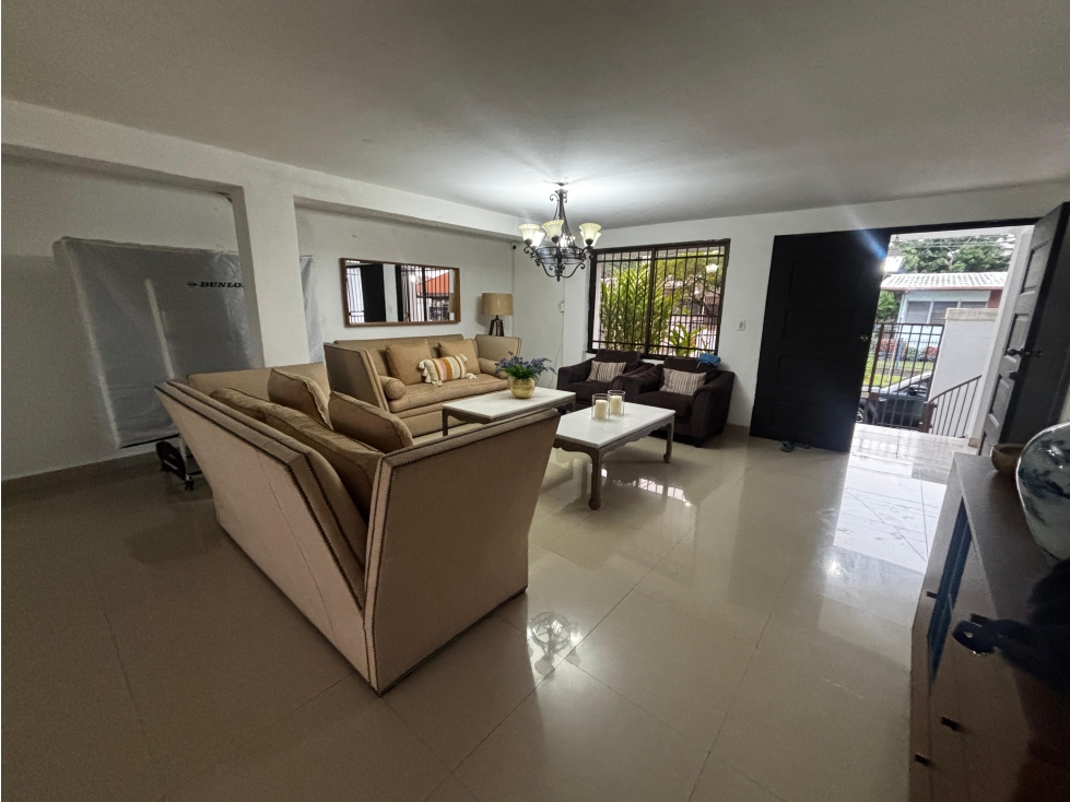 EL DORADO / BETANIA / 420M / 3 HABITACIONES / 2 NIVELES / TERRAZA JC - 3