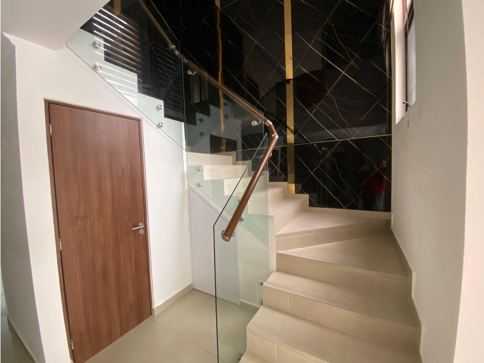 BRISAS DEL GOLF / PH GARDENIAS / 248M2 / 3 HABITACIONES — foto 2