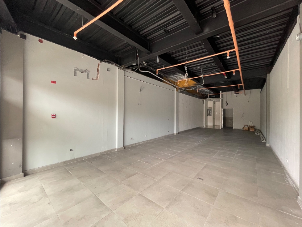 SE ALQUILA LOCAL VERSALLES 120M 1 BAÑO 2 DIVISIONES PLANTA BAJA