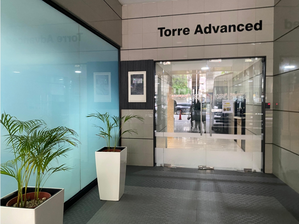 OFICINA / OBARRIO / PH TORRE ADVANCE / 80 M2 / AMOBLADA / 2 PARKING
