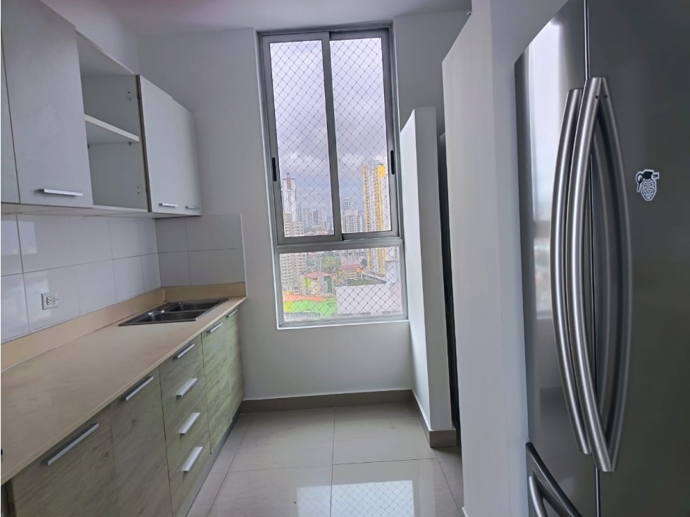 SE VENDE APARTAMENTO EN EL CARMEN PH RAINBOW TOWERS CON BALCON — foto 4