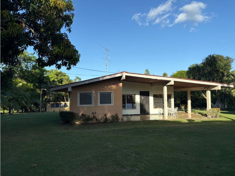 COCLE / SANTA CLARA / 6000M / 4 CABAÑAS / PISCINA / PLAYA / AG - 1