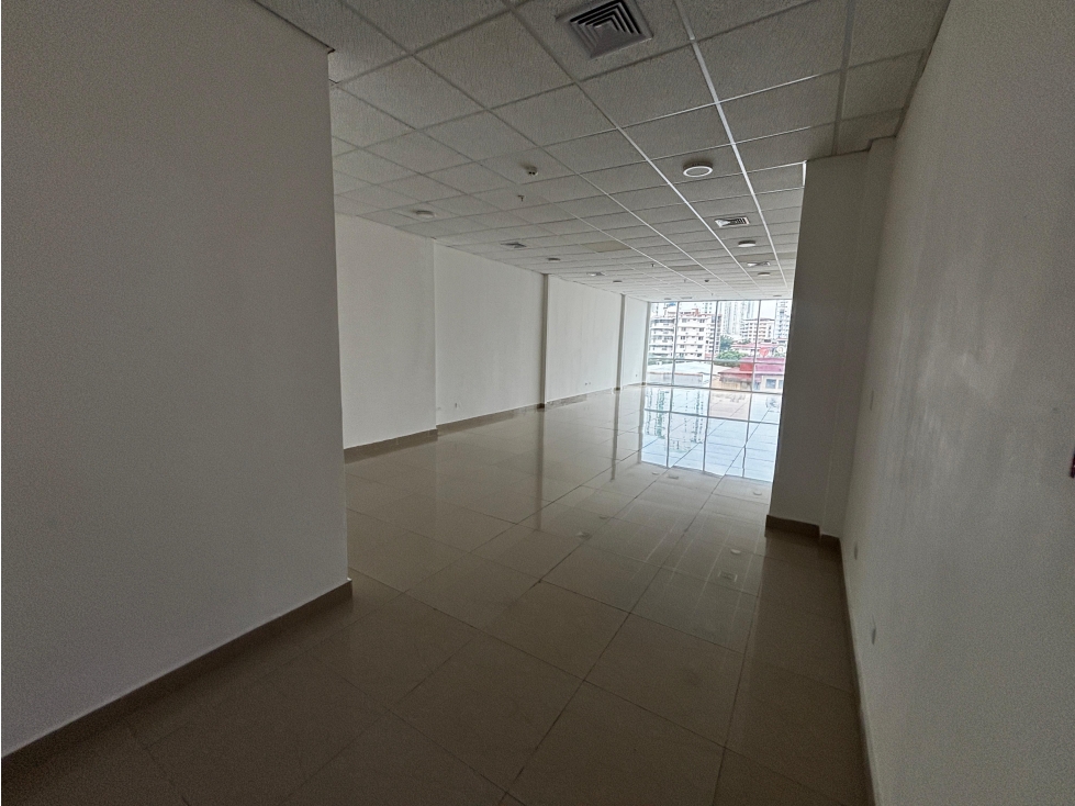EL CARMEN / PLAZA KORINTHO / 77 M / AIRE ACONDICIONADO / FRENTE A VIA — foto 5