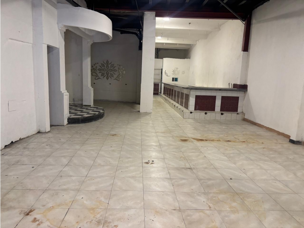 CASCO VIEJO / 210M / ESPACIO AMPLIO CON BARRA / IDEAL PARA DISCOTECA