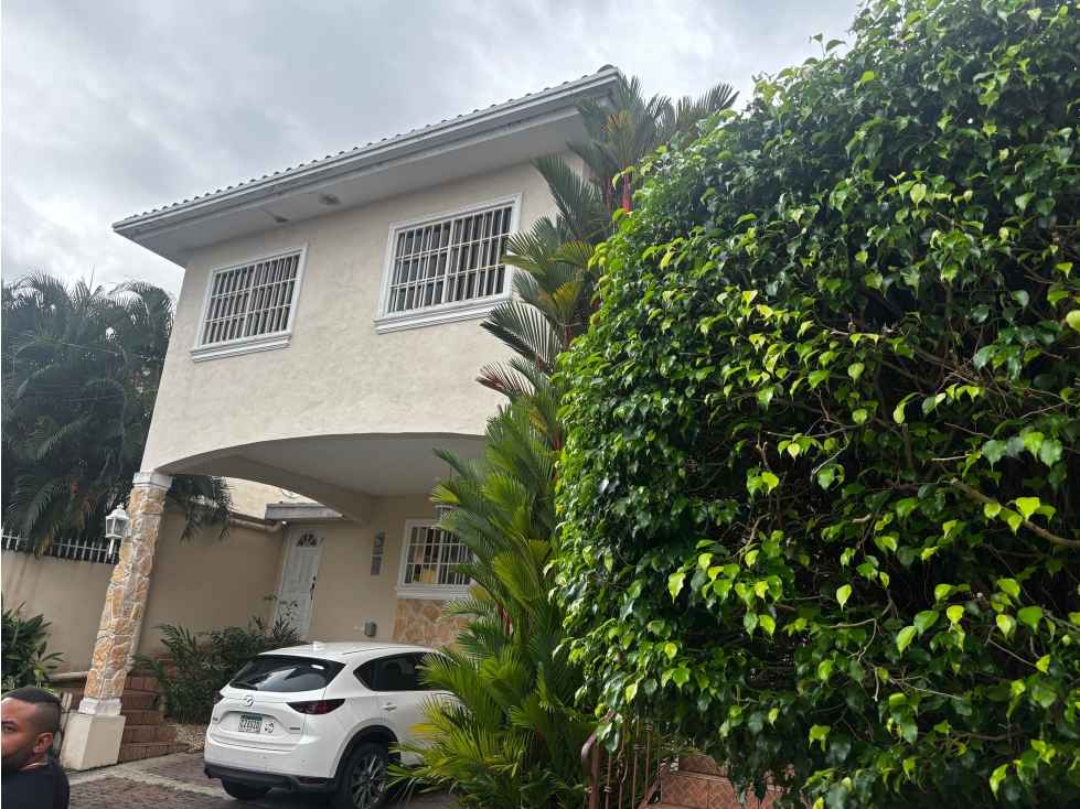 SE VENDE CASA ALTOS DE PANAMA BOSQUE DE LAS CIBELES 329M DUPLEX