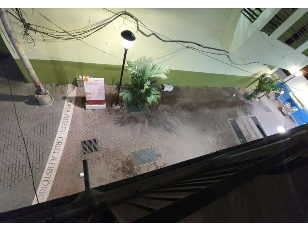SE VENDE EDIFICIO CASCO ANTIGUO CASCO VIEJO 600M 12 APARTAMENTOS - 5