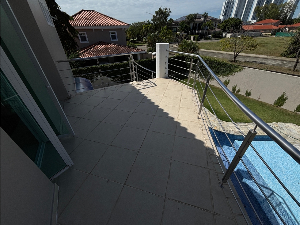 SE VENDE CASA EN COSTA DEL ESTE PH LAS MAGNOLIAS CON PISCINA — foto 2