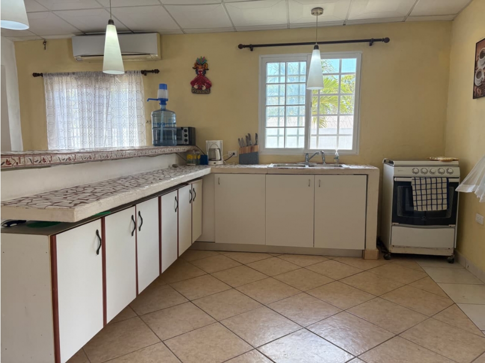 SE VENDE CASA DE PLAYA EN COSTA ESMERALDA DE 802M CON PISCINA — foto 6