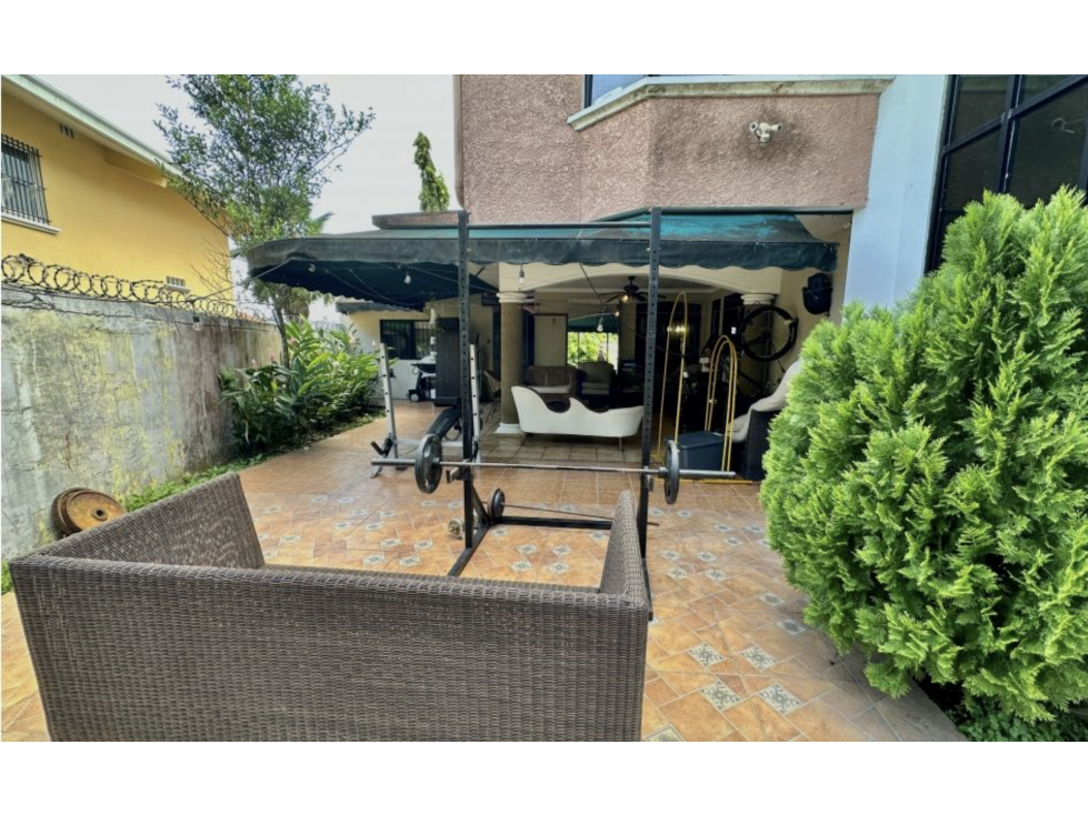 ALTOS DE PANAMA / VILLA DE VIZKAYA / 4 HABITACION / 380 M2 / TERRAZA — foto 6