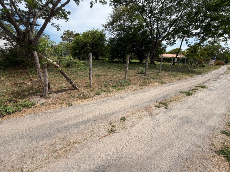 SE VENDE TERRENO SEGUNDA LINEA DEL MAR EN PLAYA MALIBU 2000M — foto 4