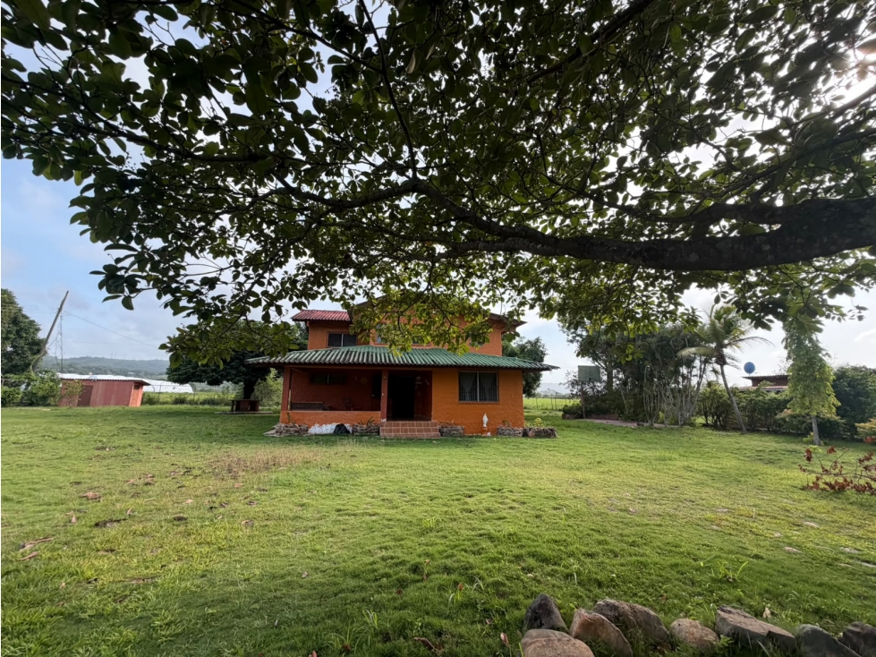 CHAME / SAJALICES / 3000M / 4 HABITACION / 2 BAÑO / GACEBO NS — foto 3