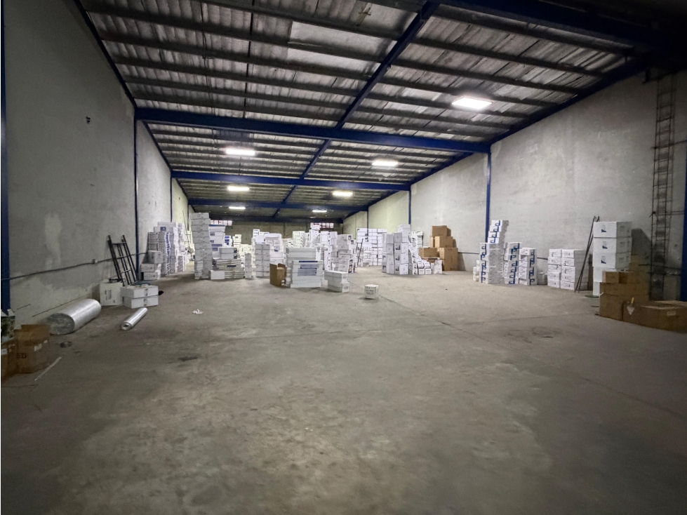 COLON / ZONA LIBRE / GALERA COMERCIAL FRANCE FIELD / 1628M / 2 NIVELES - 1