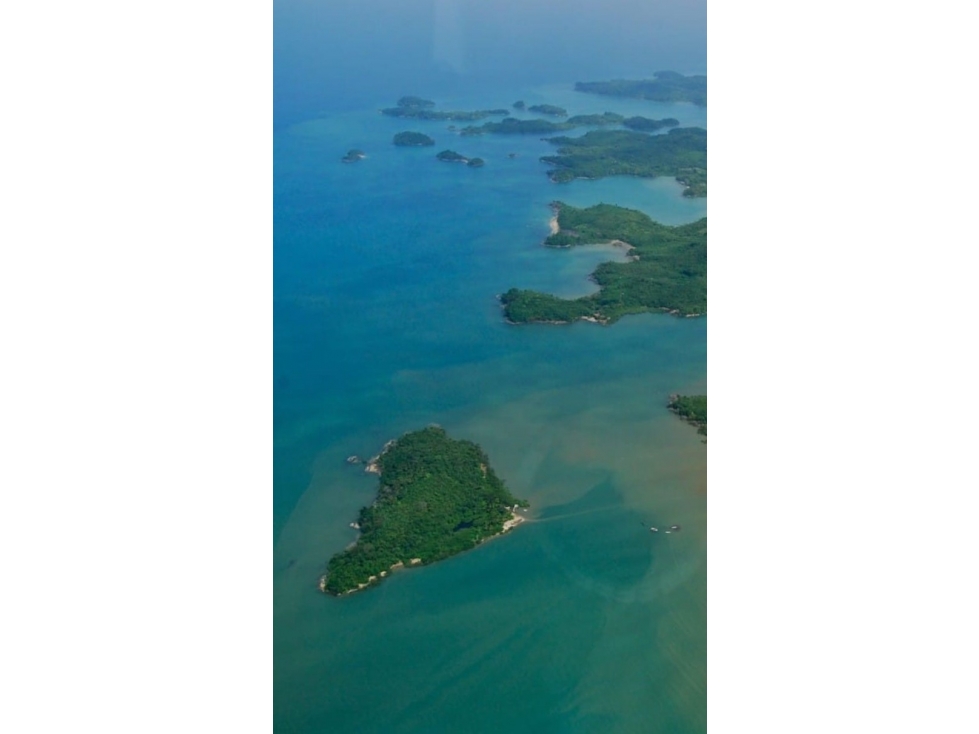 ISLA EN REMATE / ARCHIPIELAGO DE LAS PERLAS / 17 HECTAREAS - 1
