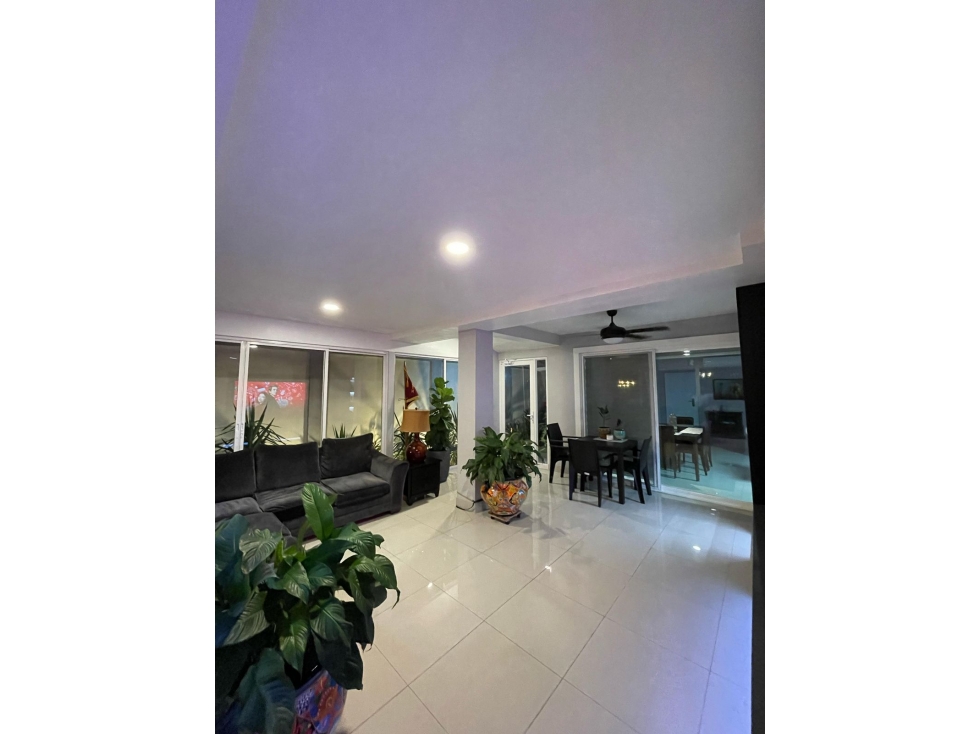 COSTA VERDE / ROLLING HILLS / 300m2 / 3 HABITA / CON DEPOSITO Y JARDÍN — foto 2