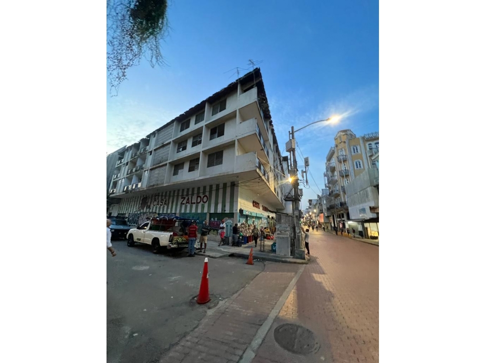 CASCO VIEJO / CASA ANA / 709 M2 / 12 APARTAMENTOS / 2 LOCALES