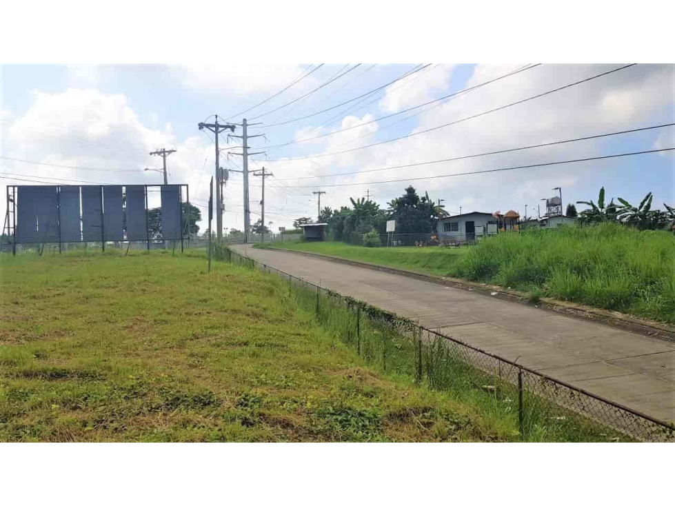 TERRENO / MAÑANITAS / IDEAL PARA COMERCIO / 860M2 / YG