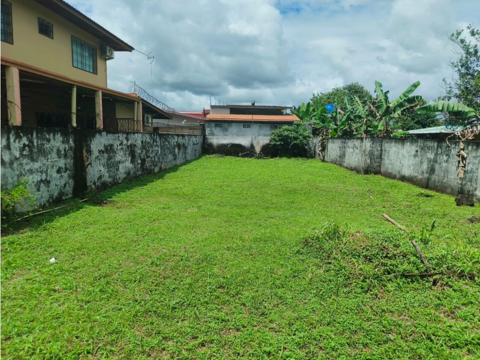 LOCAL COMERCIAL / CHIRIQUI / URB. TERRONAL / 571M2 / SOBRE VIA - 5