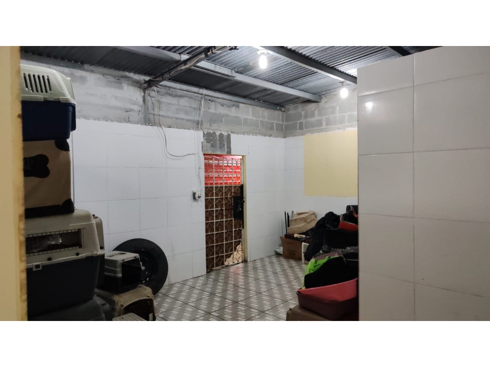 PARQUE LEFEVRE / TERRENO COMERCIAL / 800 M2 / CON LOCAL — foto 4