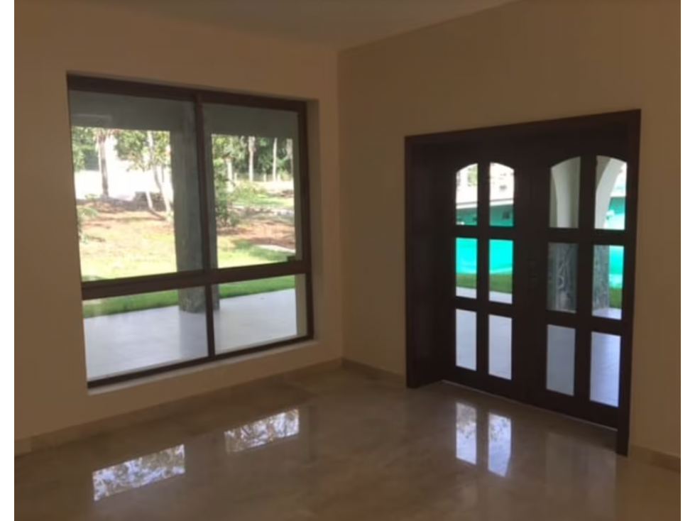 CLAYTON / CAMINO DE CRUCES / 1000 M2 / 4 HABITACION / LINEA BLANCA — foto 3