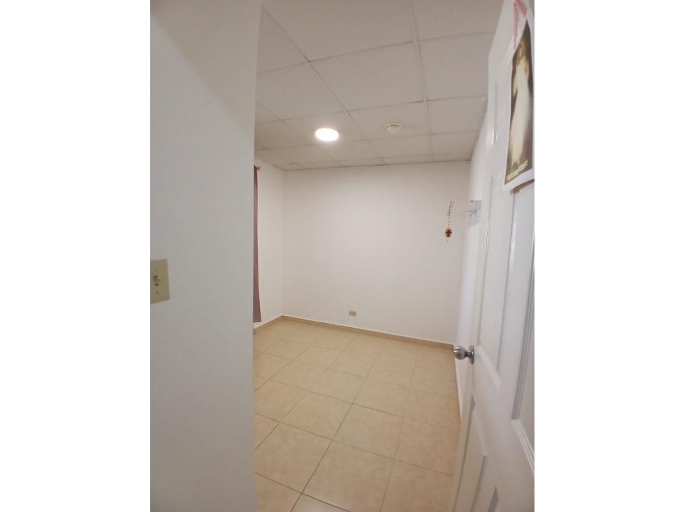 ARBOLEDAS CLUSTER / LOS AVELLANOS / 3 HABITACIONES / 120 M2 / VACIO — foto 4