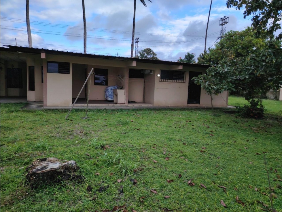 BOCAS DEL TORO / ALMIRANTE / 2400M / 3 HABITACIONES / ACCESO AL PUERTO — foto 5