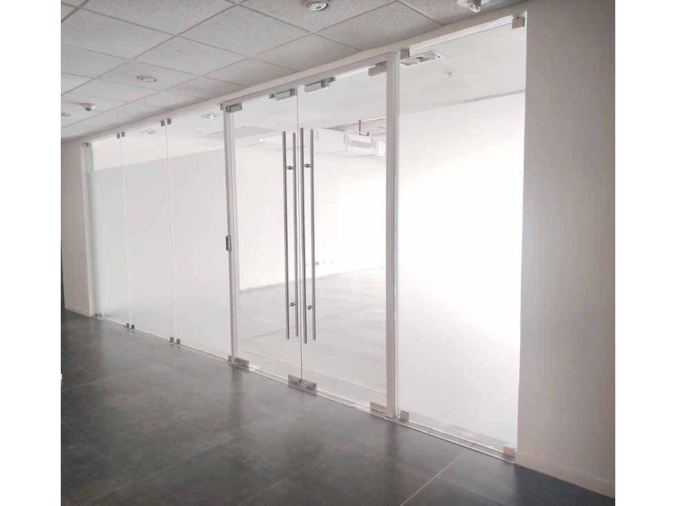 OFICINA / COSTA DEL ESTE / PLAZA REAL / 118M / 1 BAÑO / NO DIVISIONES — foto 4