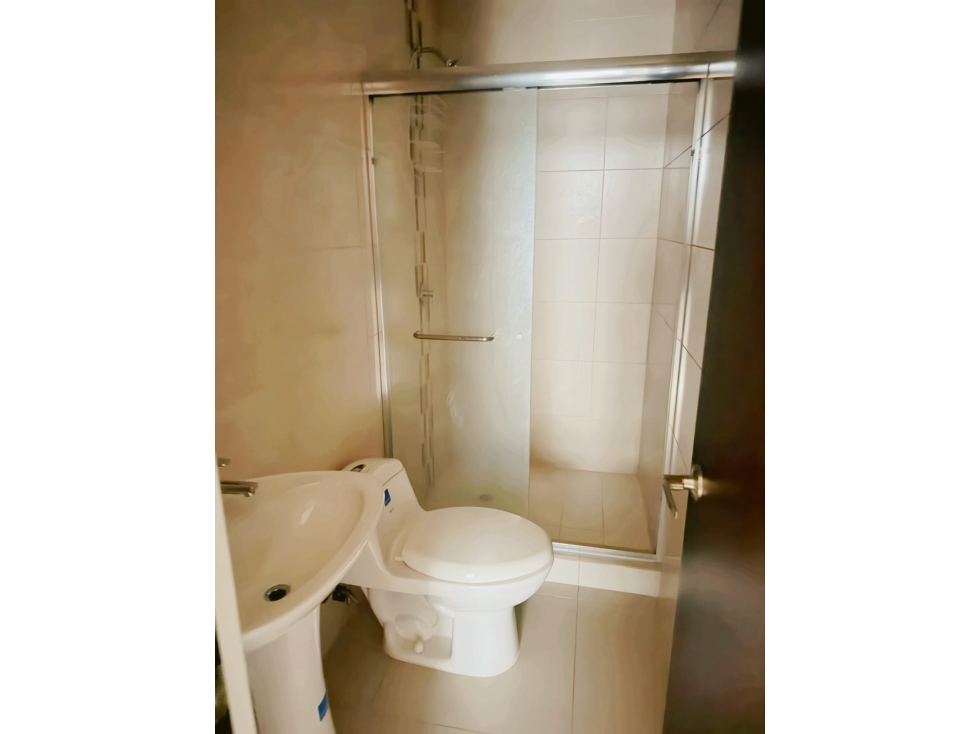 SE ALQUILA APARTAMENTO VIA ESPAÑA SAN ROQUE 90M CON LINEA BLANCA — foto 6