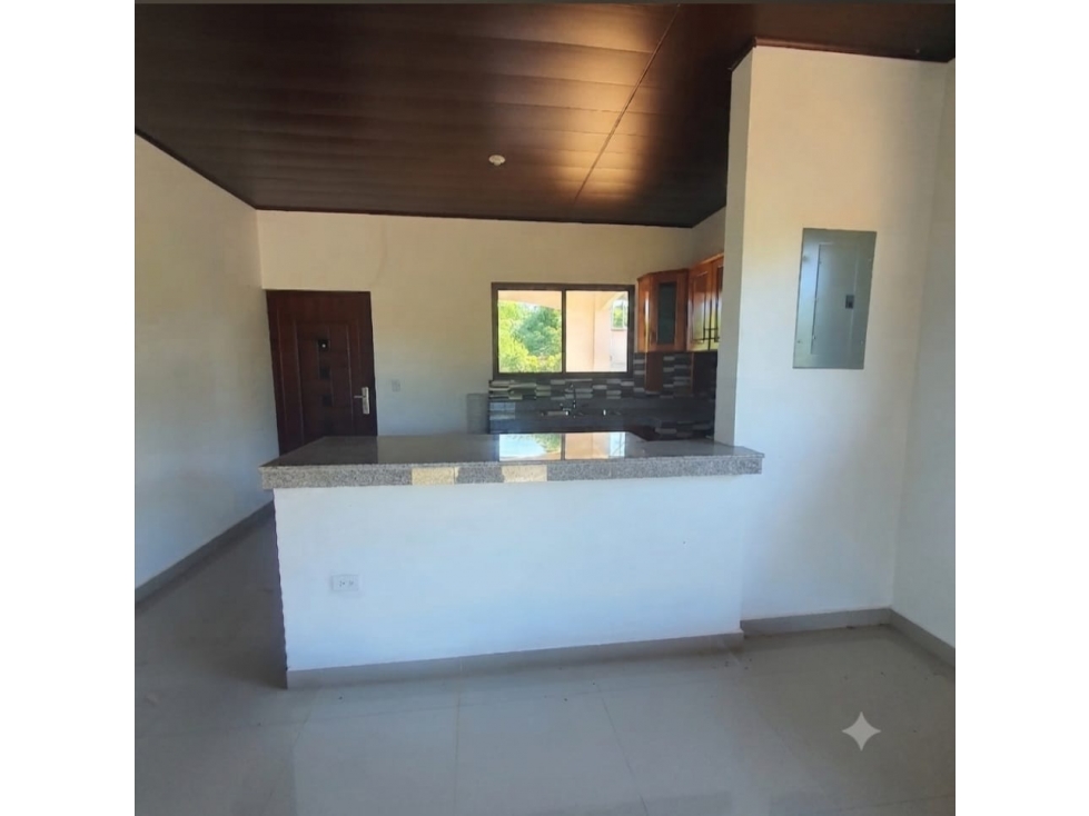 VERAGUAS / BARRIADA GUADALUPANA / 570M / 3 HABITACION / AMPLIO TERRENO — foto 3