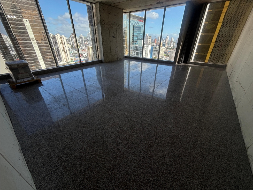 OBARRIO / PH TWIST TOWER / 67M / ESPACIO AMPLIO / PISO ALTO / VACIO — foto 3