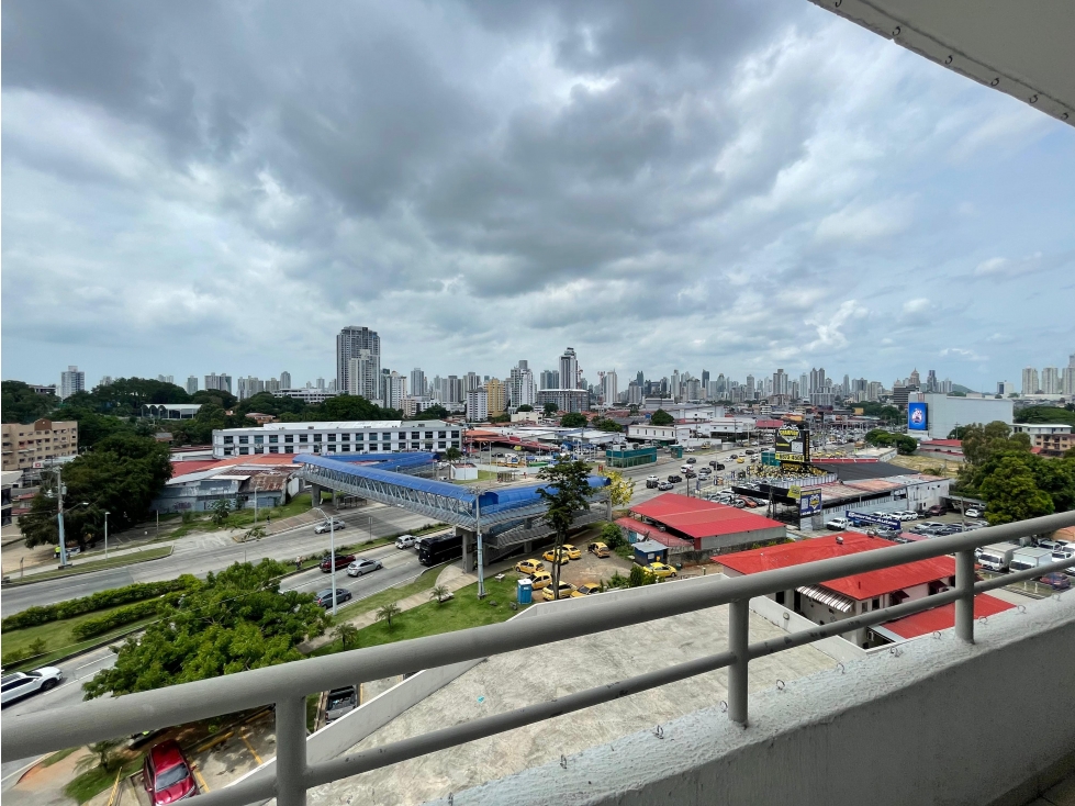 SE AQUILA APARTAMENTO EN EL INGENIO 98M 2 HABITACIONES BALCON