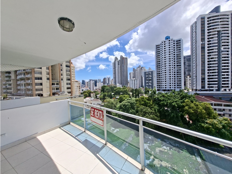EL CANGREJO / MONT ROYALE / 130M / 3 HABITACIONES / BALCON / AMOBLADO — foto 2