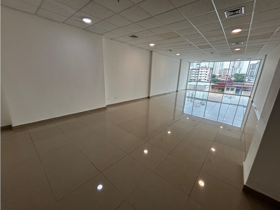 EL CARMEN / PLAZA KORINTHO / 77 M / AIRE ACONDICIONADO / FRENTE A VIA — foto 6