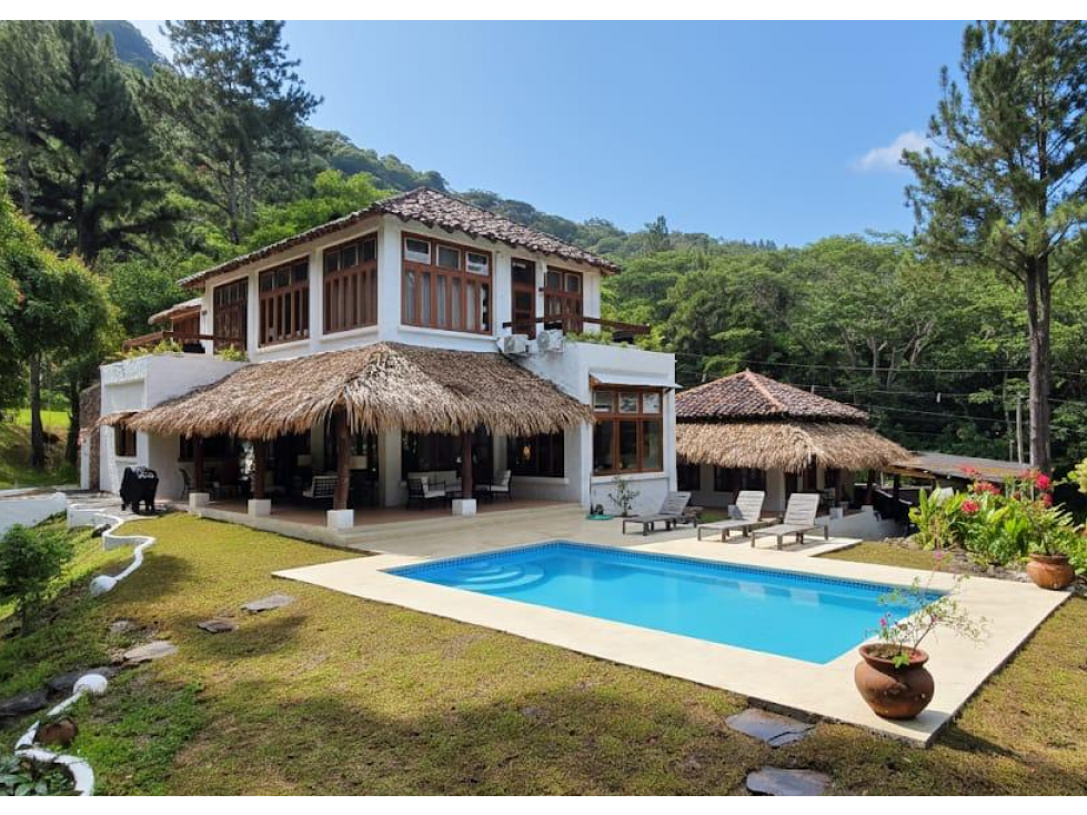 SE VENDE CASA EN CHAME SORA ALTOS DEL MARIA 3 HABITACION CON PISCINA