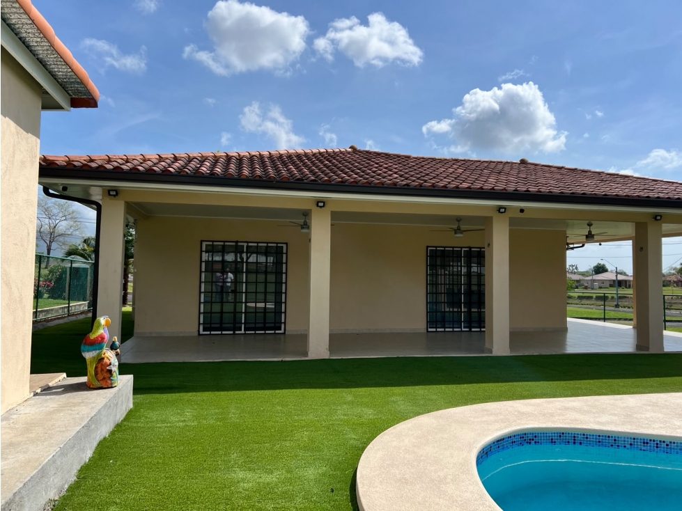 SE VENDE CASA EN CHAME 627M BRISAS DEL CELAJE 3 HABITACIONES PISCINA — foto 2