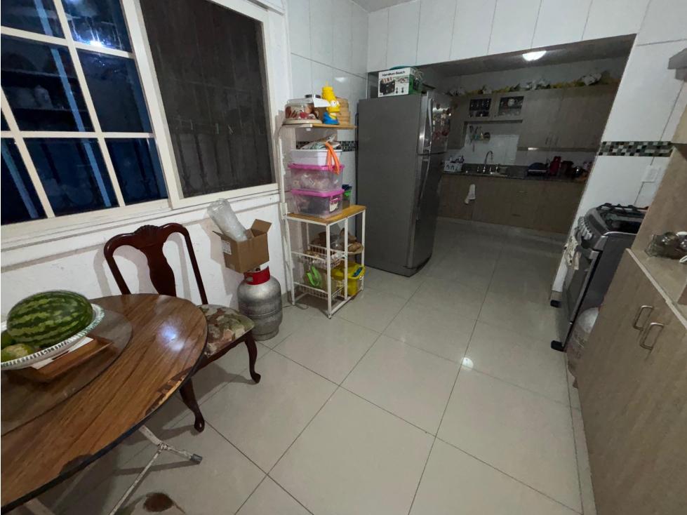 VILLA LUCRE / 330M / 4 HABITACION / 2 BAÑOS / TERRAZA / 1 PARKING — foto 5
