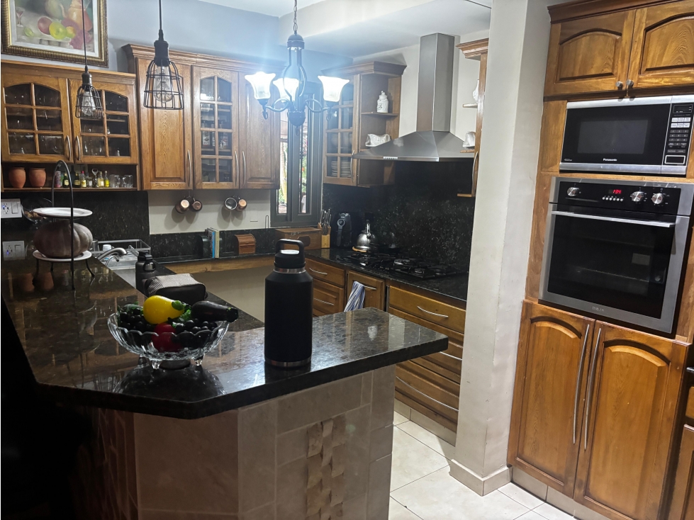 VILLA ZAITA / VILLAS ALPINAS / 3 HABITACION / PISCINA PRIVADA / 600M